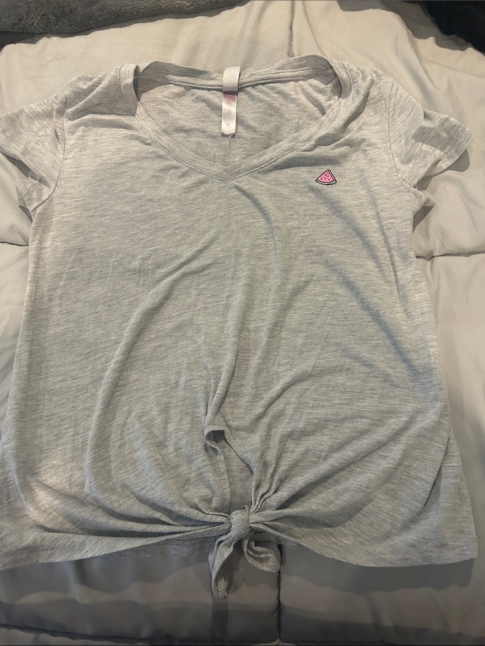 Xhilaration Light Gray V-Neck Tie-Front Tee with Pink Watermelon Patch